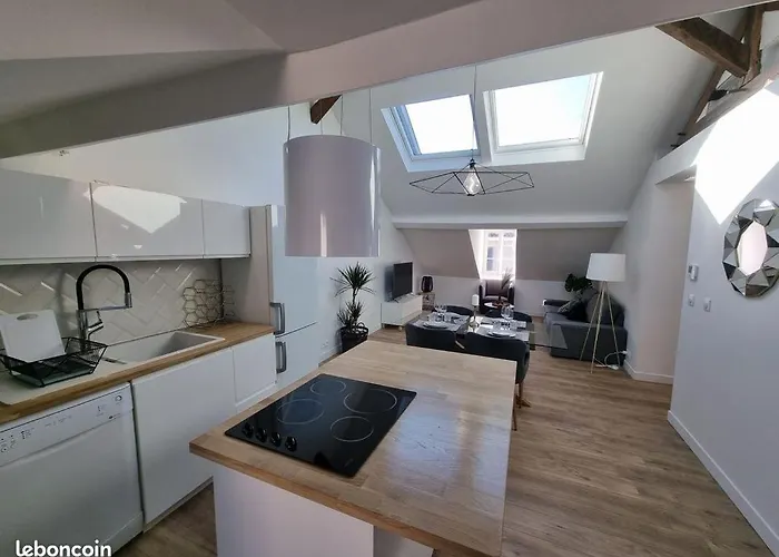 Luminous And Elegant 3br In Hyper Centre アパート